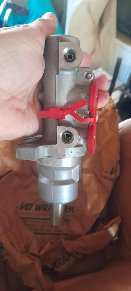 bomba de frenos captiva